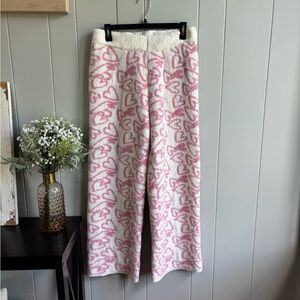 Cupcakes & Cashmere White and Pink PJ Sherpa Pants size M